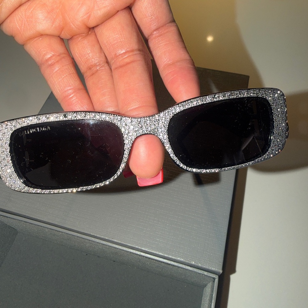 Balaneciaga Black Dynasty crystal Sunglasses - Picture 5 of 9